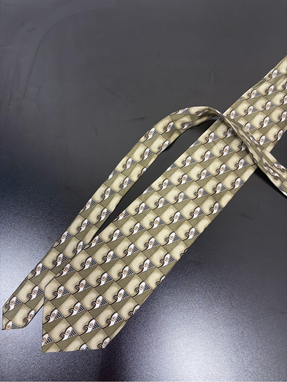Pierre Pacha Italy 100% Silk Tie Olive Geometric Art Deco Vintage Necktie